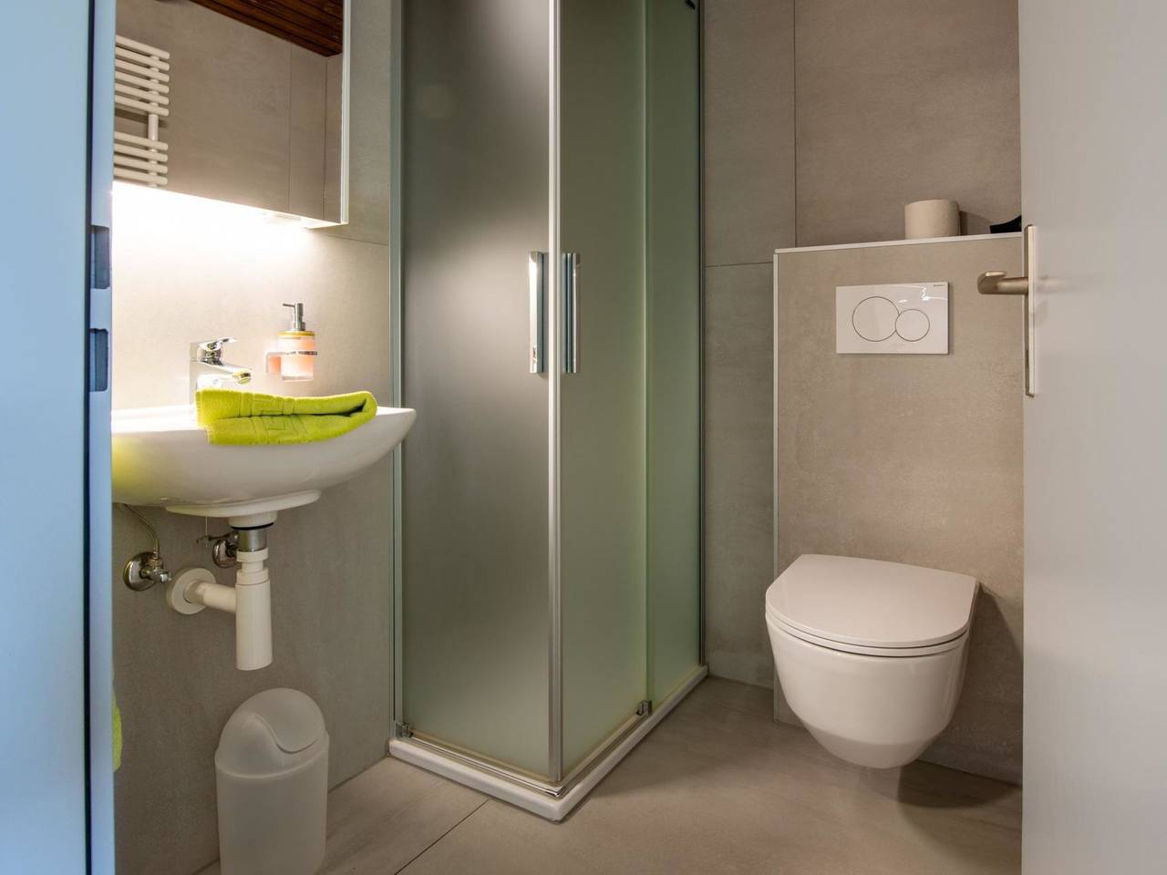 Ganze Wohnung, Zurschmitten 8 2. Ug Süd in Riederalp, Aletsch Arena