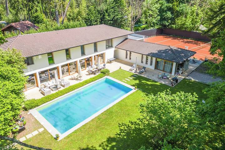 Villa for 20 people - 1