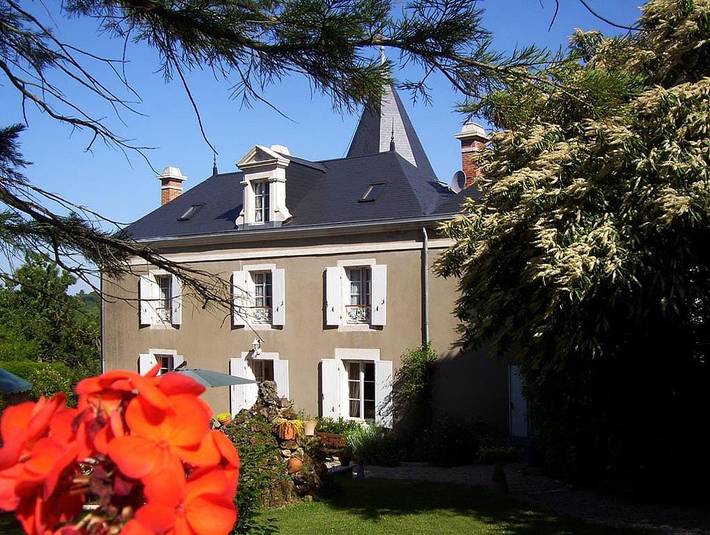 Cottage pour 2 personnes, avec jardin ainsi que piscine et jacuzzi à Mareuil-sur-Lay-Dissais