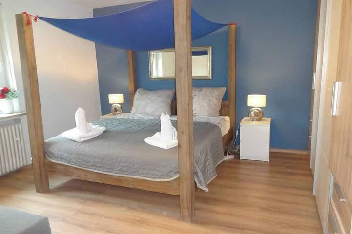 Ferienwohnung für 8 Personen, mit Garten und Balkon