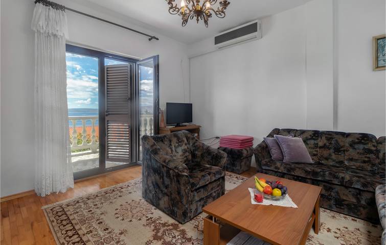 Gîte pour 6 personnes, avec terrasse à Novi Vinodolski - 4