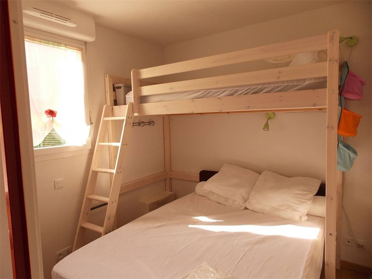 Appartement entier, Appartement T2 Cabine avec Jardin près de Luchon - Pour 6 Pers, Animaux Admis, Parking sécurisé in Luchon-Superbagnères, Montauban-de-Luchon