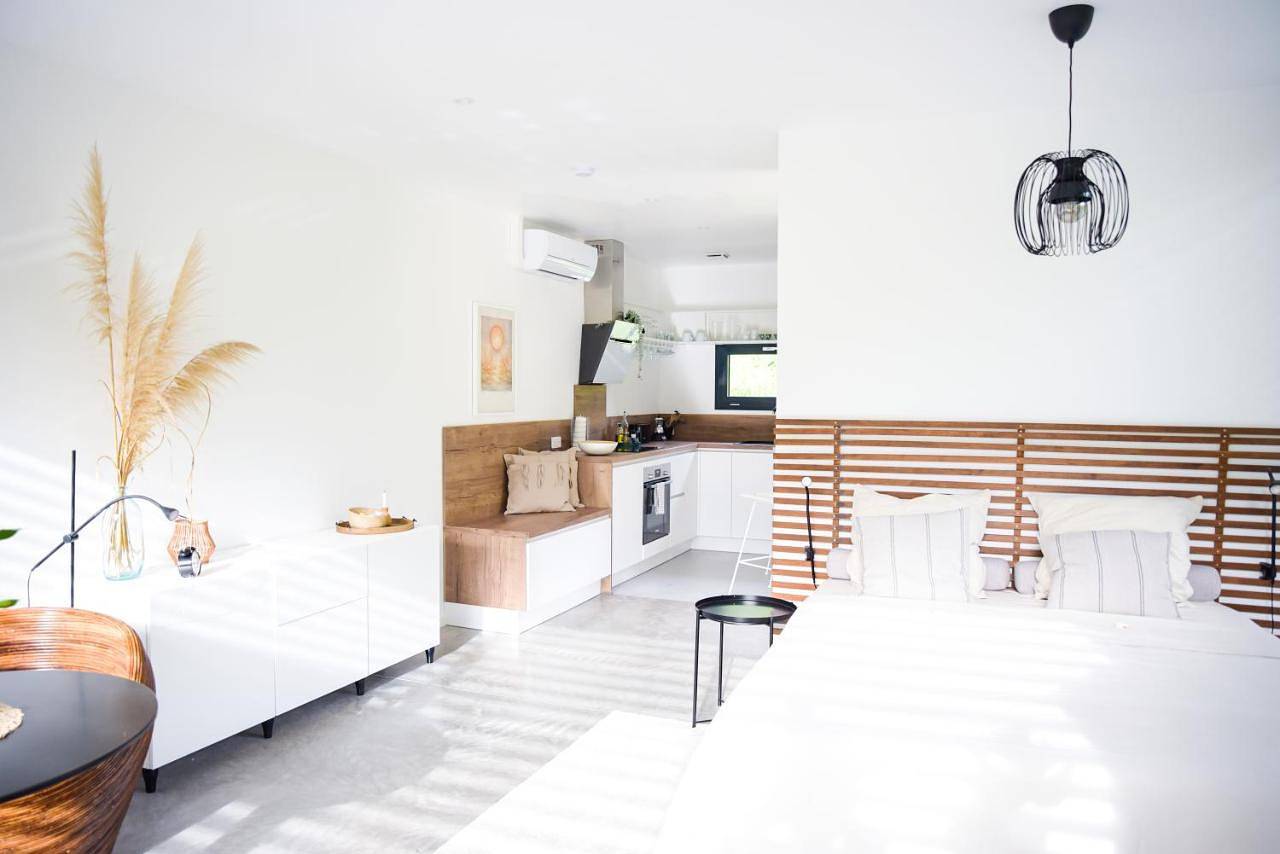 Ganze Wohnung, Moulinas - Studio de Rêve avec Jardin - 5 étoiles in Dieulefit, Nyons und Umgebung