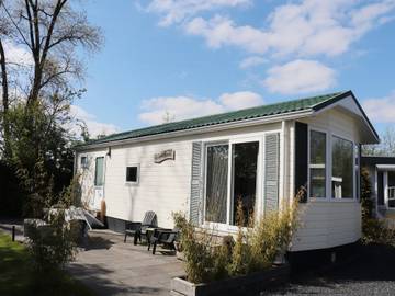 Location de vacances pour 6 personnes, avec jardin dans Grou