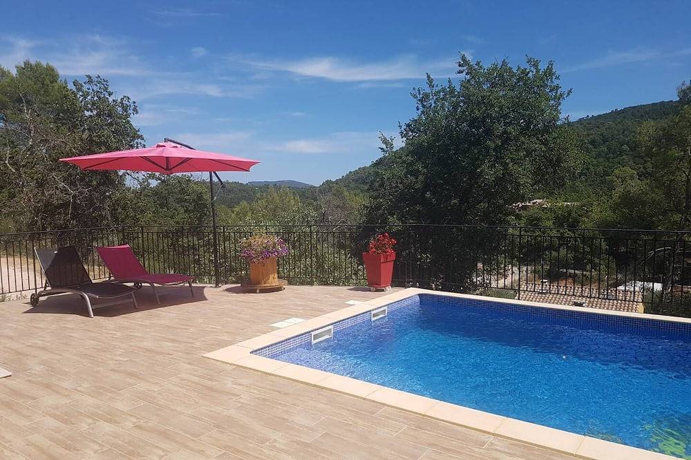 Appartement entier, Chez Angel in Néoules, Côte méditerranéenne (France)