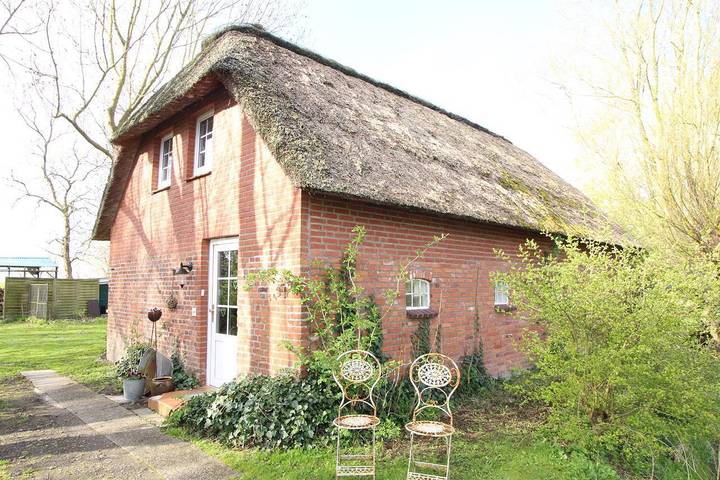 Ferienhaus für 4 Personen, mit Garten und Terrasse sowie Ausblick, kinderfreundlich auf Eiderstedt - 2