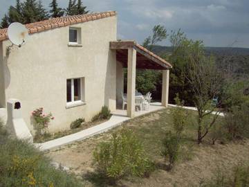 Gîte pour 10 personnes, avec piscine ainsi que jardin et vue, animaux acceptés à Lagorce