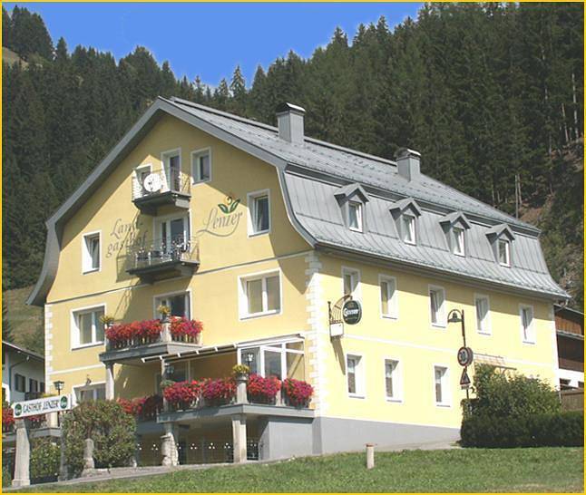 Hotel für 3 Personen, mit Ausblick und Garten - 1
