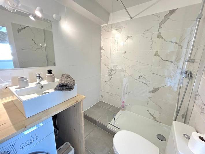 Gîte pour 4 personnes, avec balcon dans Office De Tourisme De Larmor Plage - 3