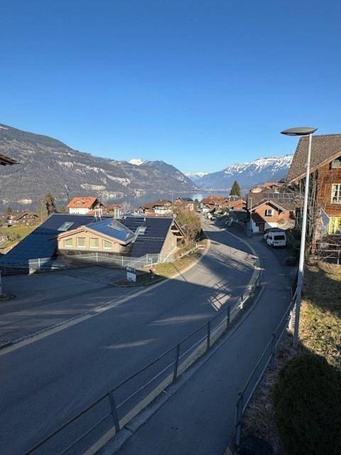Gîte pour 8 personnes, avec vue sur le lac ainsi que terrasse et vue, animaux acceptés à Krattigen - 2