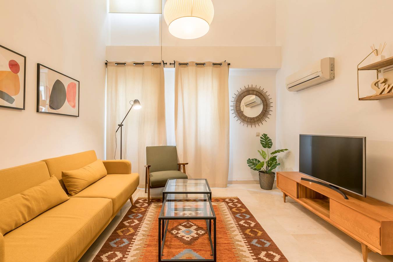 Apartamento entero, Apartamento 'Dumonde' con Wi-Fi y aire acondicionado in Casco Antiguo, Sevilla