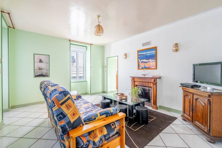 Holiday Home 'Au pied du Moulin' with Private Terrace, Garden, and Wi-Fi in Saint-Hilaire-de-Voust, Fontenay-le-Comte