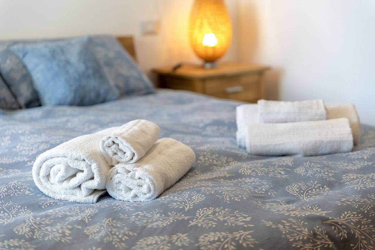 Hel leilighet, Casa Eolo. Apartment with terrace and private box in La Pietraia, Alghero