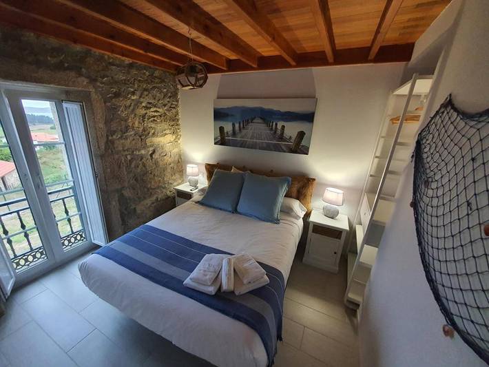 Apartamento para 8 personas, con Balcón y Jacuzzi además de Terraza y Jardín en Muxía