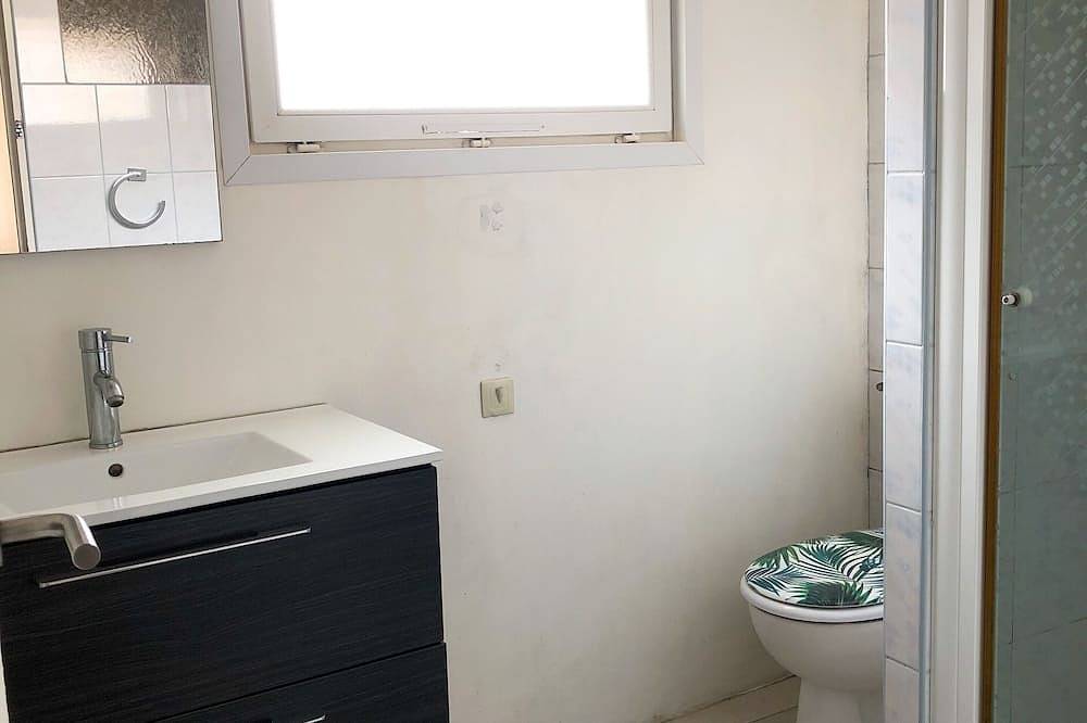 Entire apartment, A 10 Minutes de la mer ! Appartement au Calme. Animaux Acceptés in Ensuès-la-Redonne, Istres region