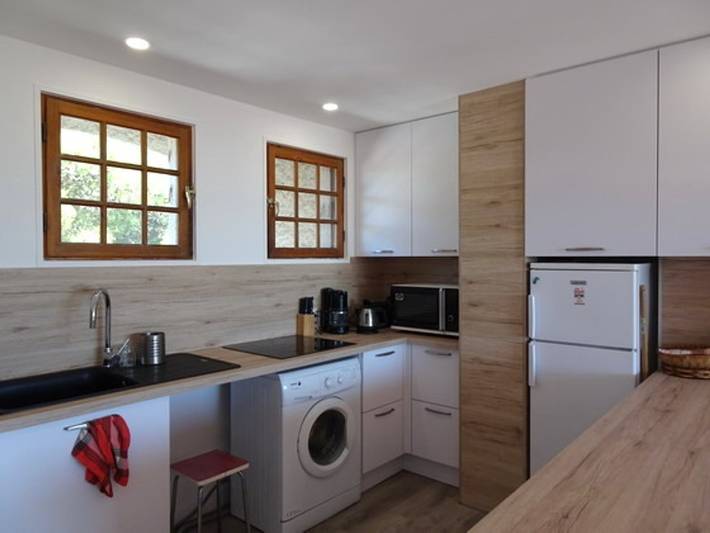 Entire apartment, Renovated 3-room apartment - Direct beach access - 6 ppl in La Côte Vermeille, Argelès-sur-Mer
