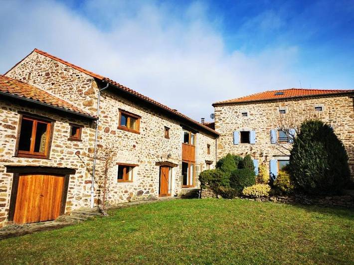Maison d’hôte pour 2 personnes, avec piscine et terrasse ainsi que vue et jardin en Haute-Loire - 2