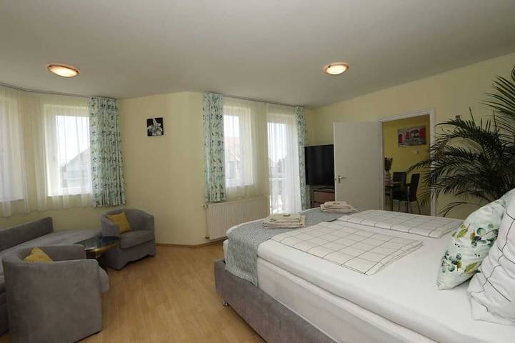 Ferienhaus für 4 Personen, mit Garten und Pool in Heviz - 3