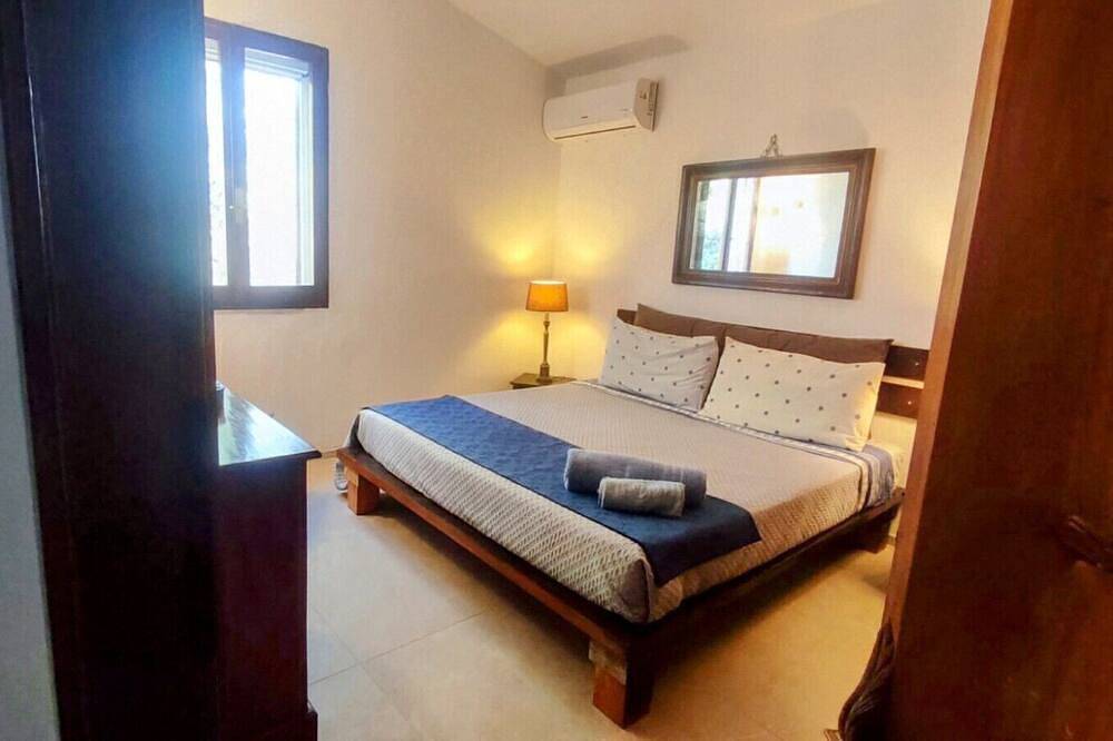 Charming villa a 100 metri dalla spiaggia e un mare di smeraldo... in Geremeas, Cagliari e Dintorni