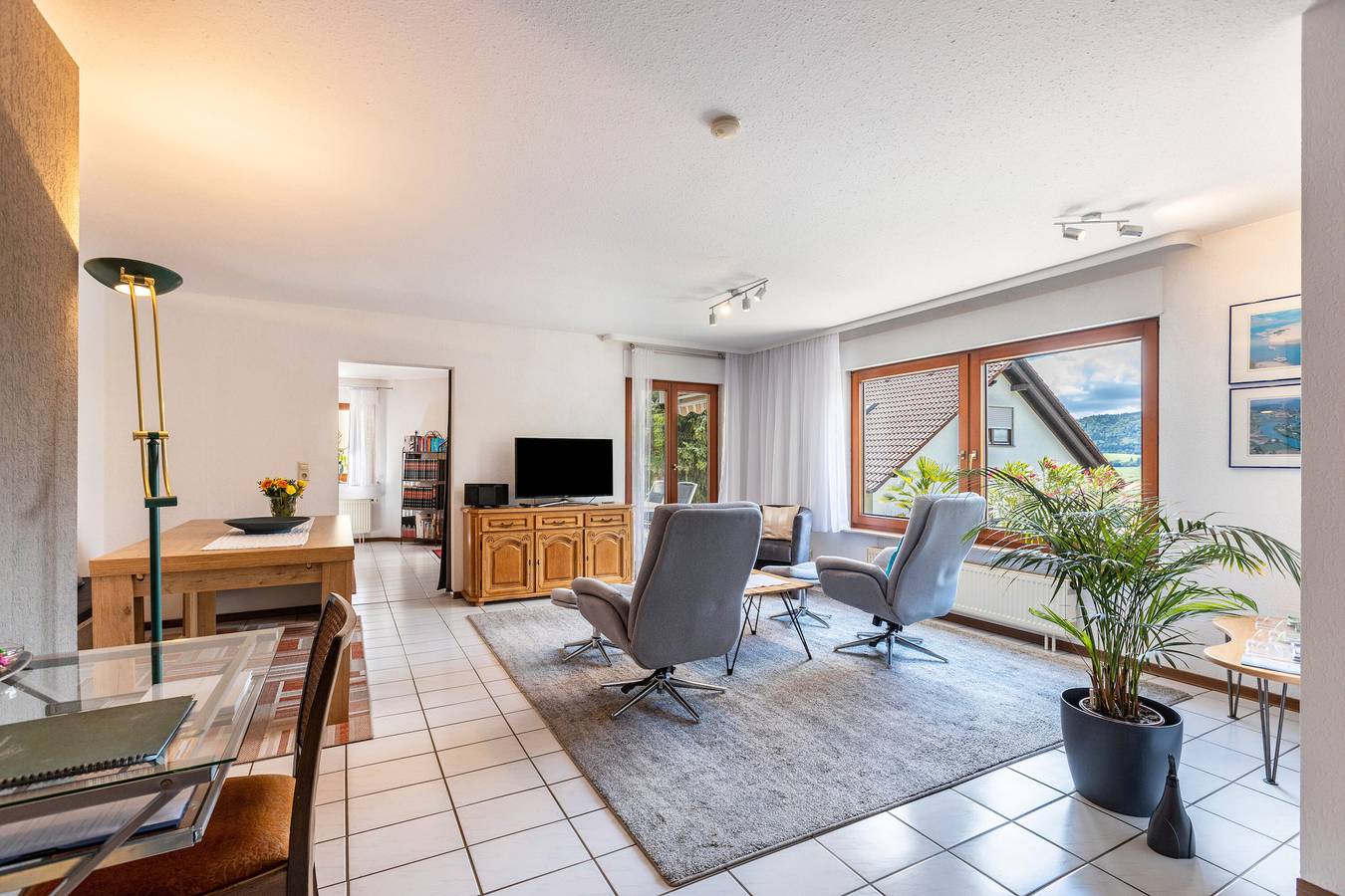 Ganze Wohnung, Apartment 'Rieth' mit Bergblick, privater Terrasse und Wlan in Dürbheim, Naturpark Obere Donau