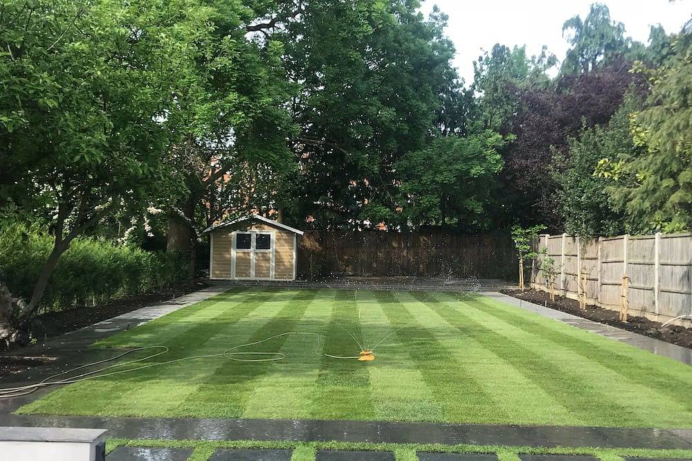 Schöne Annexe Wohnung. Eigener Eingang / Gartenblick / Patio / Fußweg zur U-Bahn in Harrow, London