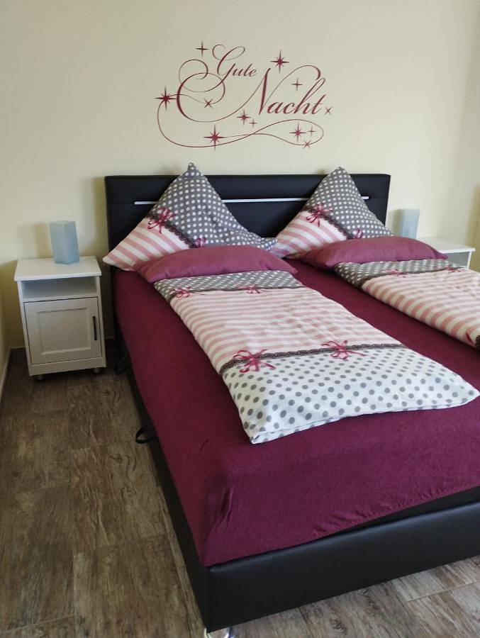 Vakantiewoning voor 2 personen, with Terras and Tuin as well as Uitzicht in Merzig