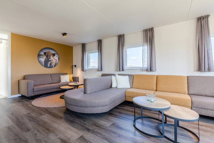 Bungalow für 12 Personen, mit Terrasse und Balkon/Terrasse im Sauerland - 2