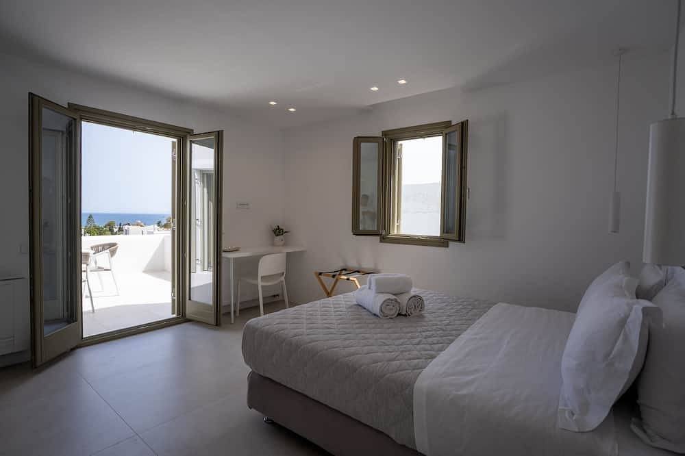 Paros Breeze Luxury Villa in Paros