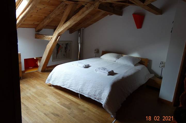 Gîte pour 10 personnes, avec Terrasse ainsi que Jardin et Piscine à Bourrou - 3