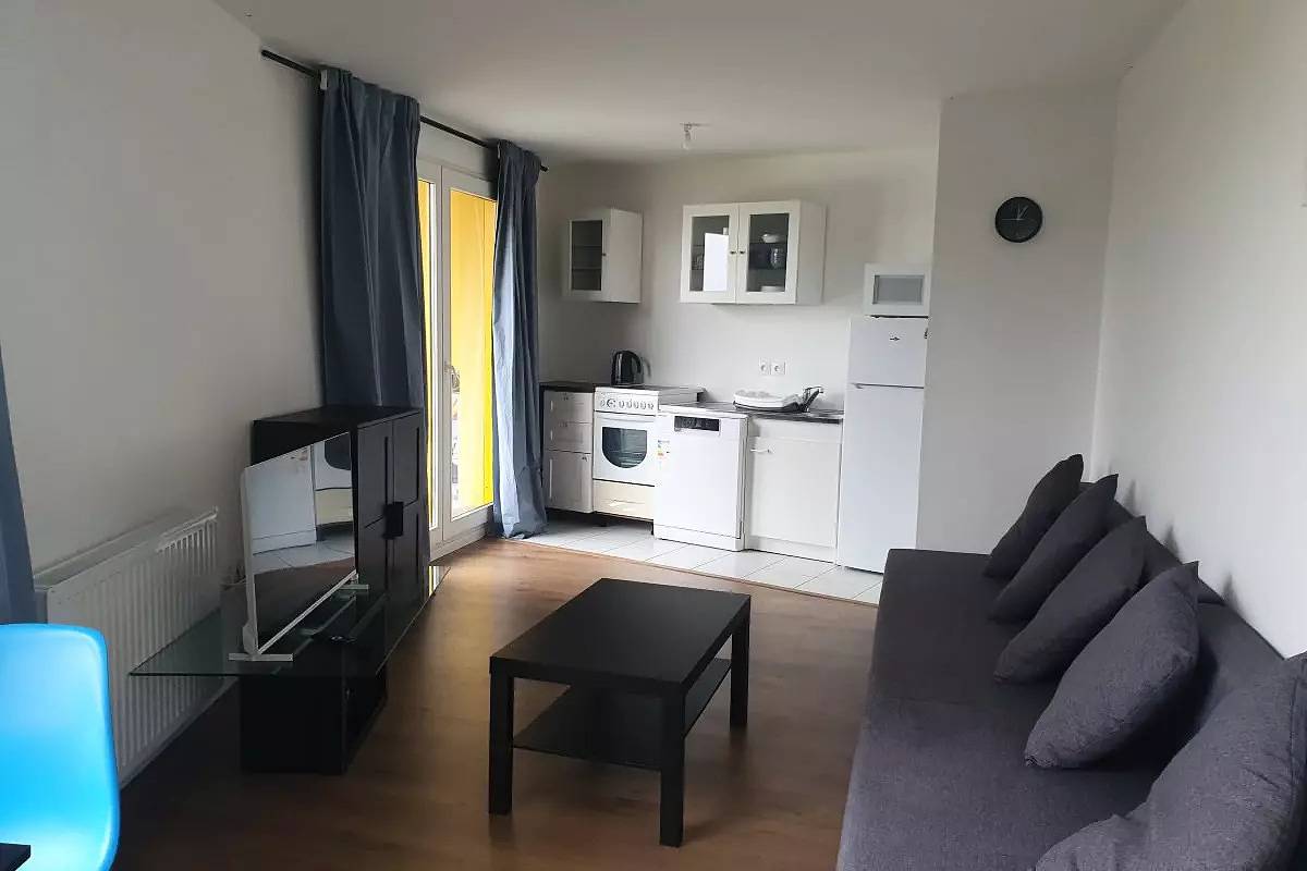 Appartement entier, Appartements pour 4 Personnes in Villejuif, Val-de-Marne