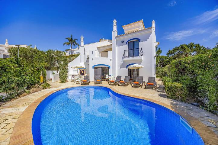Villa pour 6 personnes, avec jardin, adapté aux familles dans Quinta do Lago