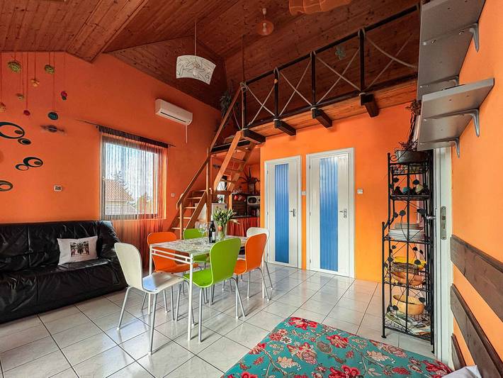 Ferienwohnung für 8 Personen, mit Garten und Balkon in Zamardi