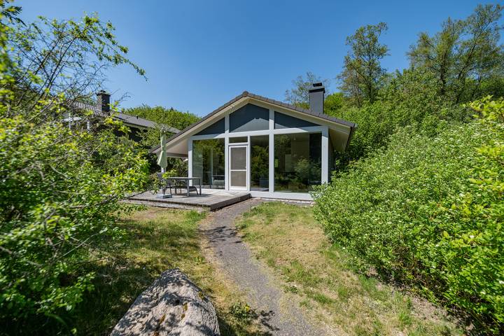 Ferienhaus für 3 Personen, mit Pool und Sauna sowie Ausblick und Garten in Thüringen
