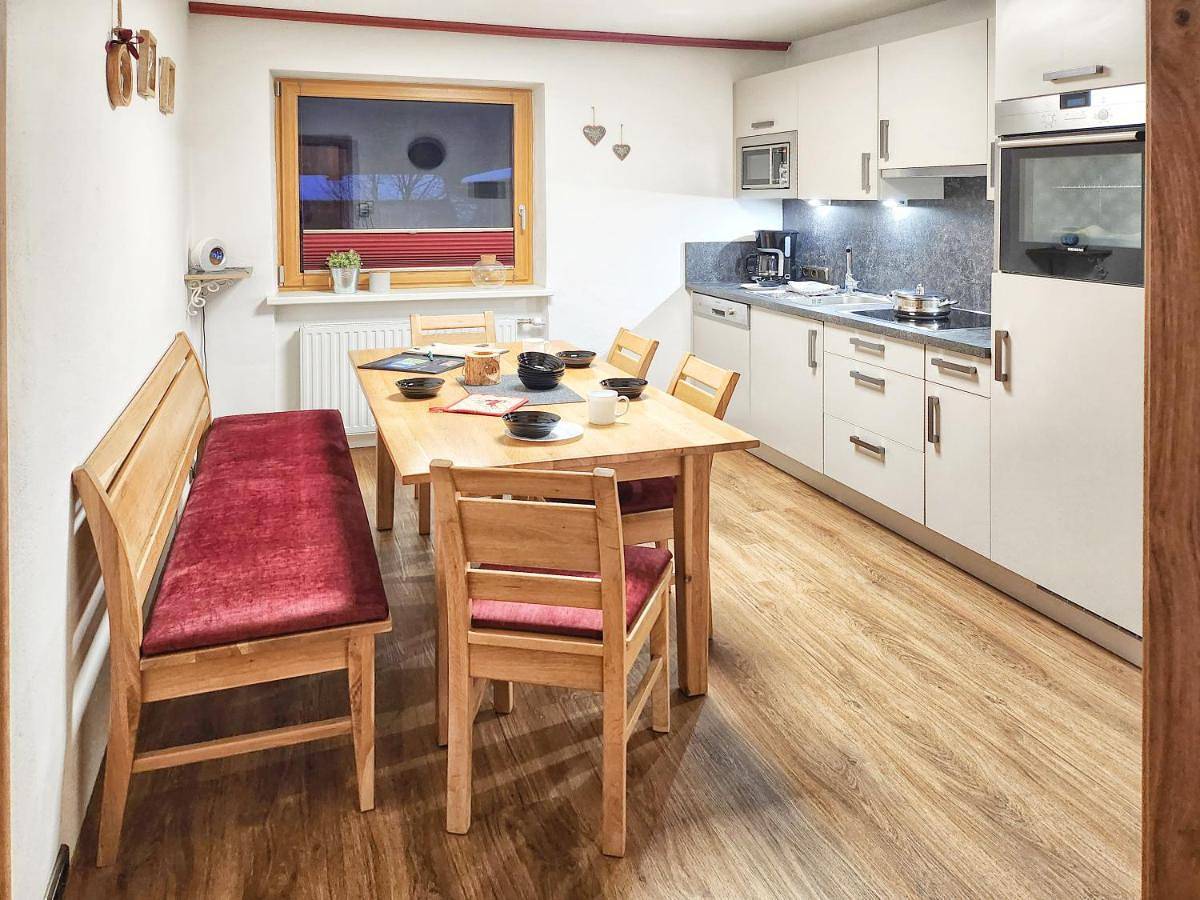 Ganze Wohnung, Appartements & Chalets Wiesenruh in Lechtaler Alpen, Bichlbach