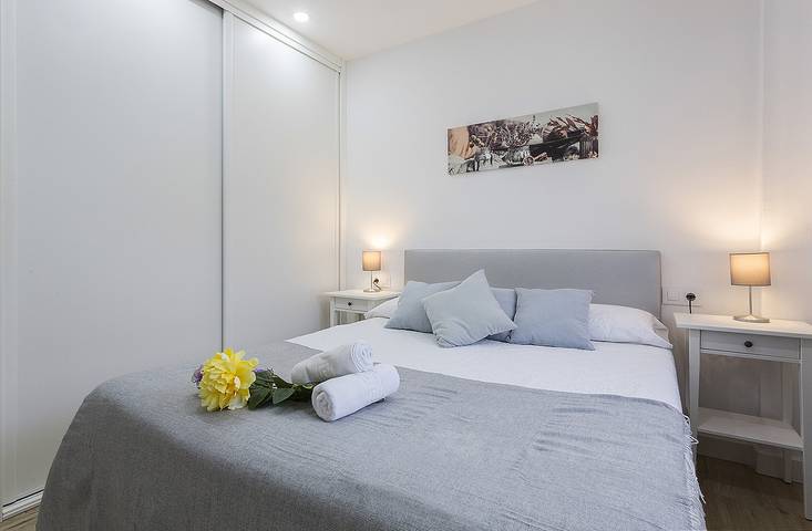 Gîte pour 6 personnes, avec terrasse, adapté aux familles à Séville - 2