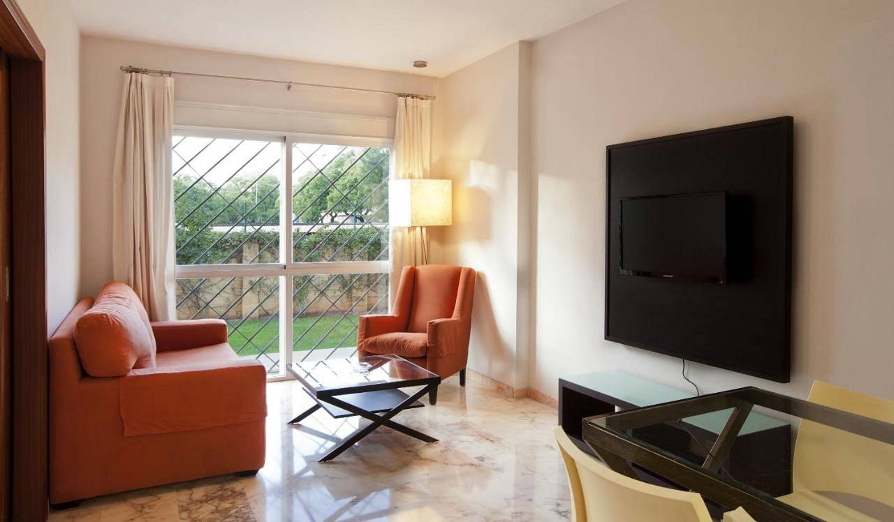 Apartamento entero, Apartamento de vacaciones para 10 personas con piscina in Este-Alcosa-Torreblanca, Sevilla