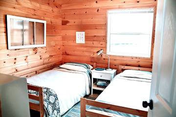 Cabin Rentals And Lodges for 8 Guests in Prince Edward Island, Canada, Picture 4