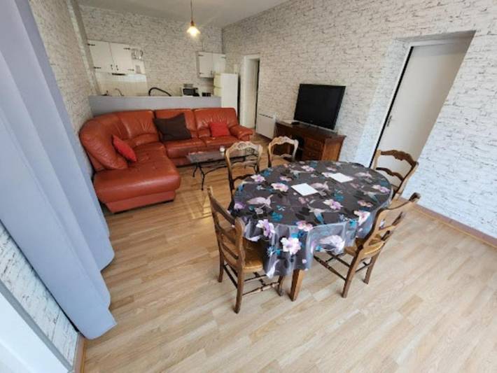Location de vacances pour 6 personnes, avec vue et jardin à Decazeville - 2