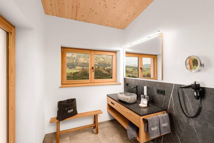 Ferienwohnung für 2 Personen, mit Whirlpool und Terrasse sowie Garten und Sauna in Hörnerdörfer - 3