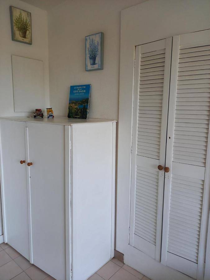 Gîte pour 2 personnes, avec vue et balcon dans Office De Tourisme De Rayol Canadel - 3