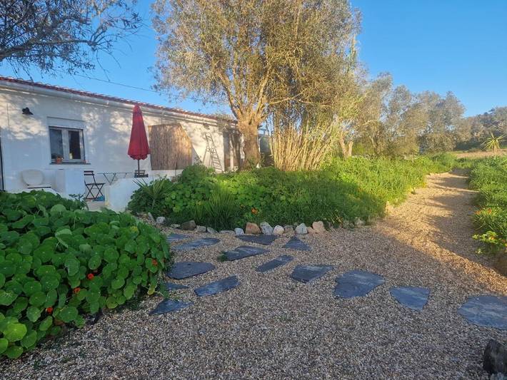Gîte pour 2 personnes, avec vue et jardin dans Troviscais