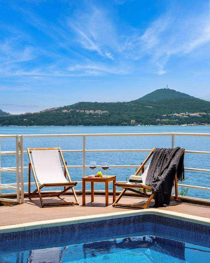 Villa pour 10 personnes, avec piscine ainsi que jardin et jacuzzi à Lozica - 3