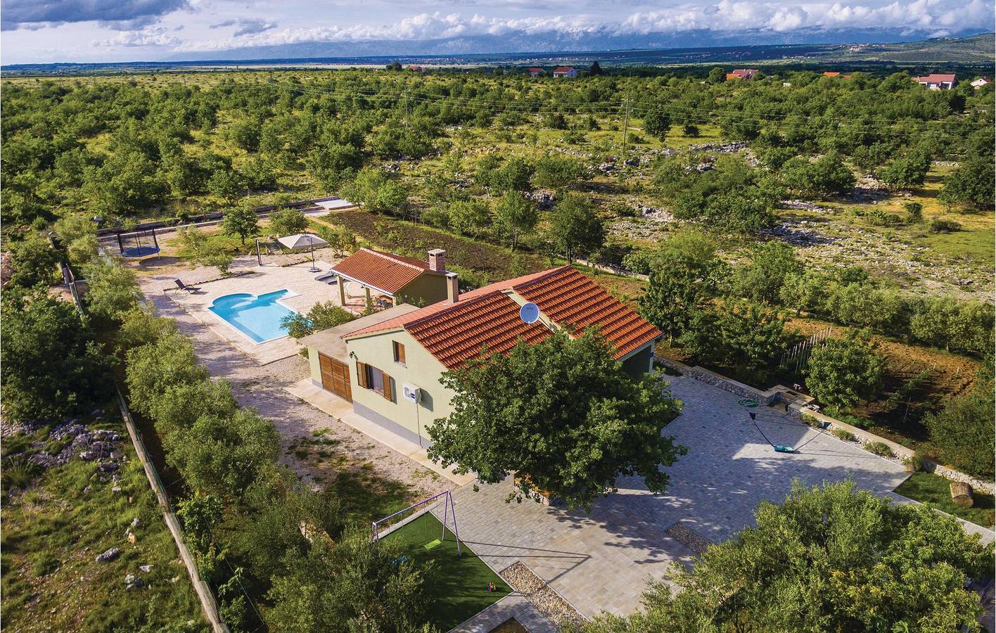 Casa de vacaciones para 6 personas con terraza in Grad Benkovac, Region De Zadar