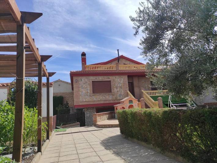 Casa rural para 15 personas, con vistas además de jardín y piscina, Se admiten mascotas en Comarca de Guadix - 2