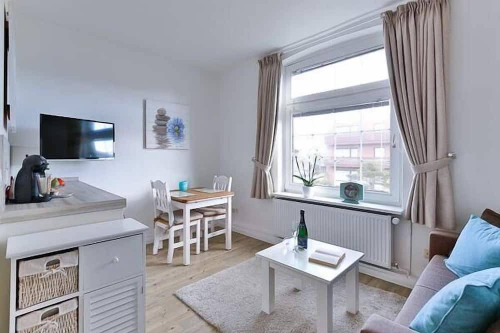 Ganze Wohnung, App. 8 in strandnaher Lage - Bäderstil-Villa in Wenningstedt/Sylt in Wenningstedt, Sylt