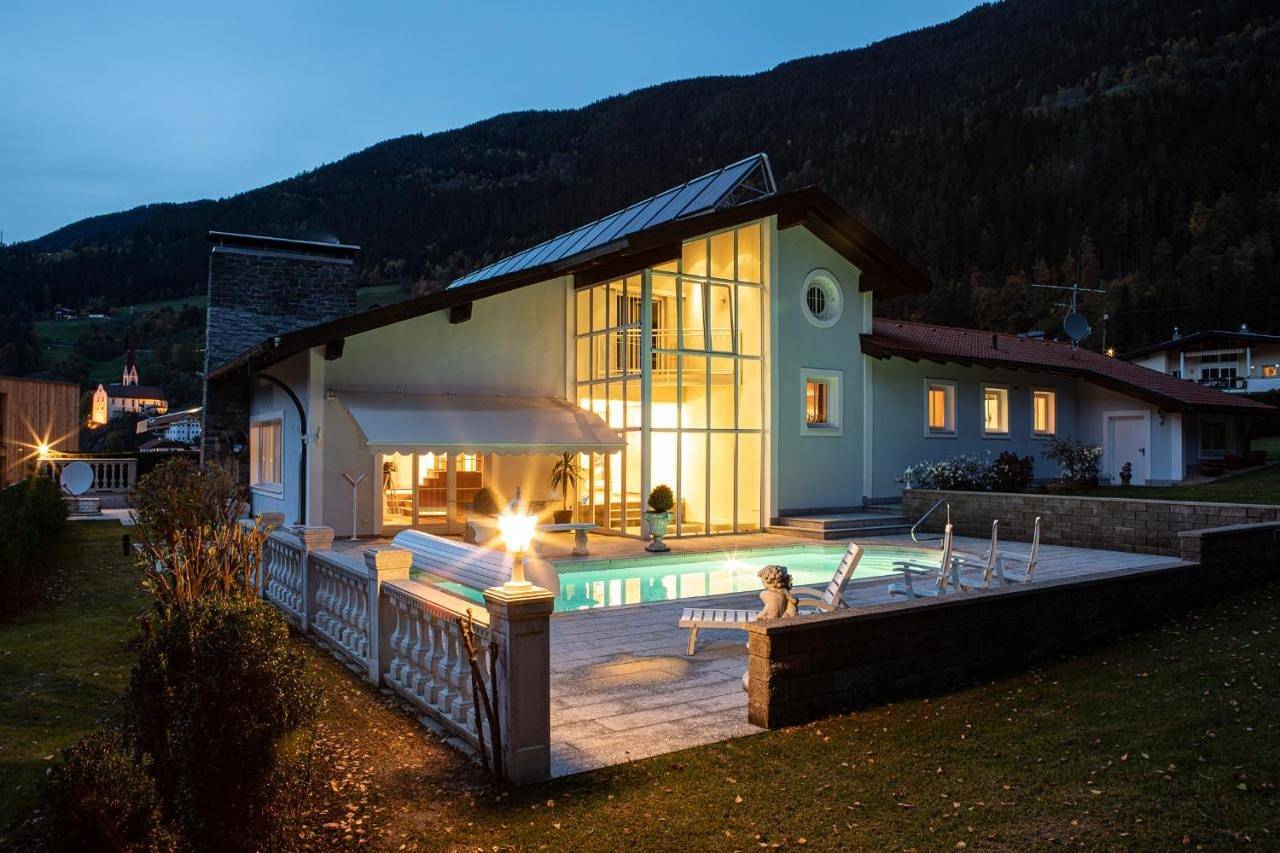 Superior Villa in Hochoetz, Oetz