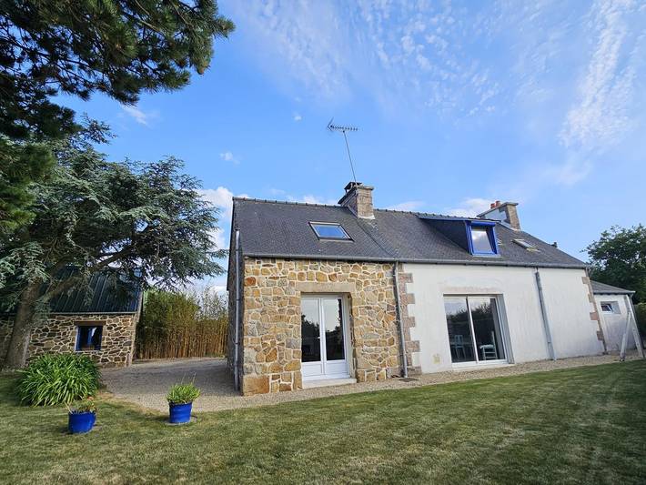 Gîte pour 5 personnes, avec terrasse et jardin à Plourivo - 4