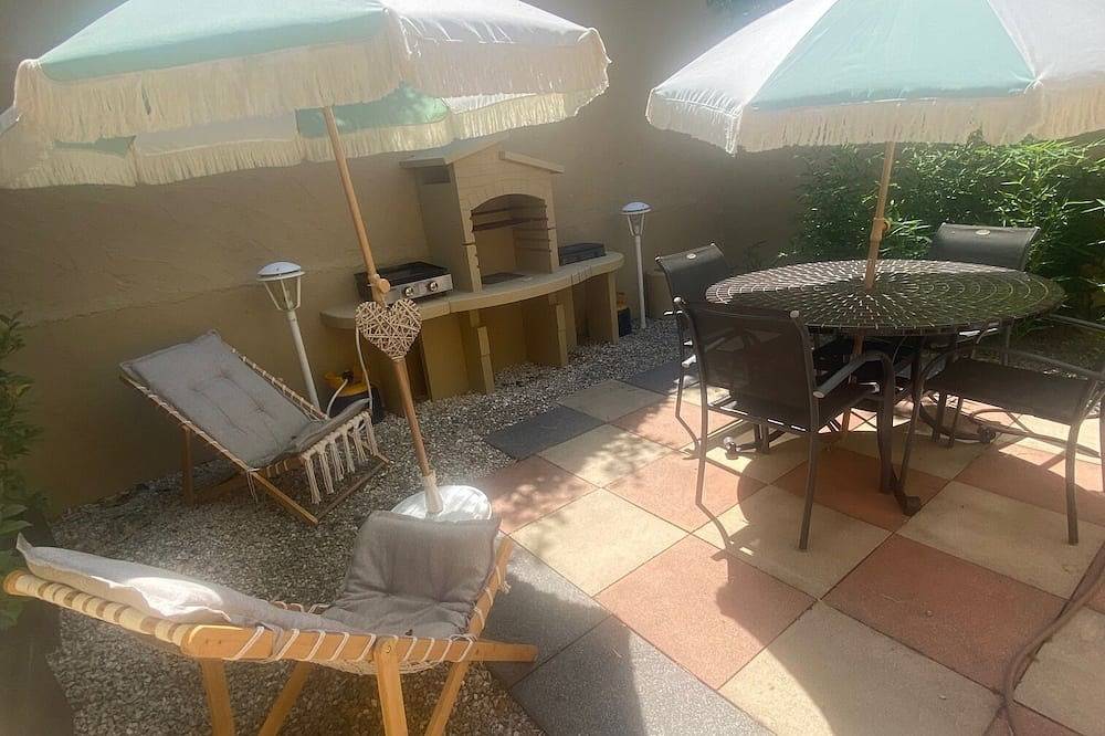 Ganze Wohnung, Two-room apartment Quietly situated in a private estate with garden, 8 km from the sea in Pégomas, Cannes und Umgebung