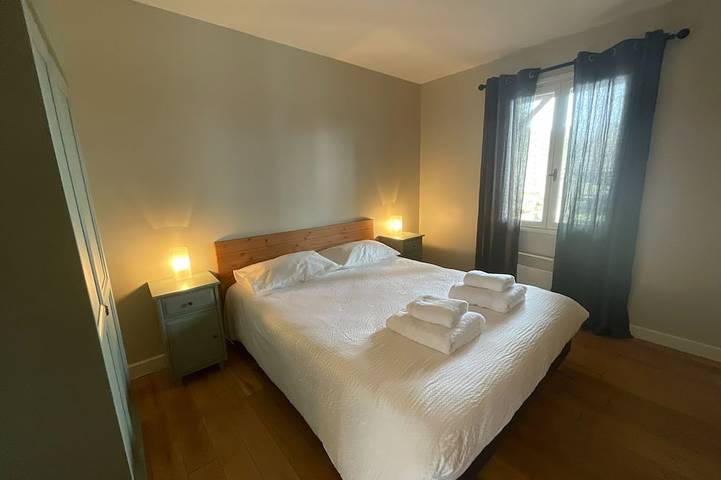 Location de vacances pour 10 personnes, avec terrasse et jardin à Chalais - 2