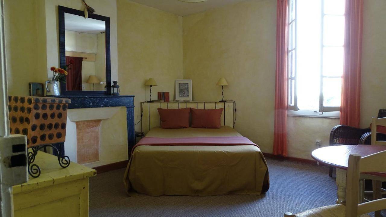 Double Room in Aigues-Mortes, Côte d'Améthyste